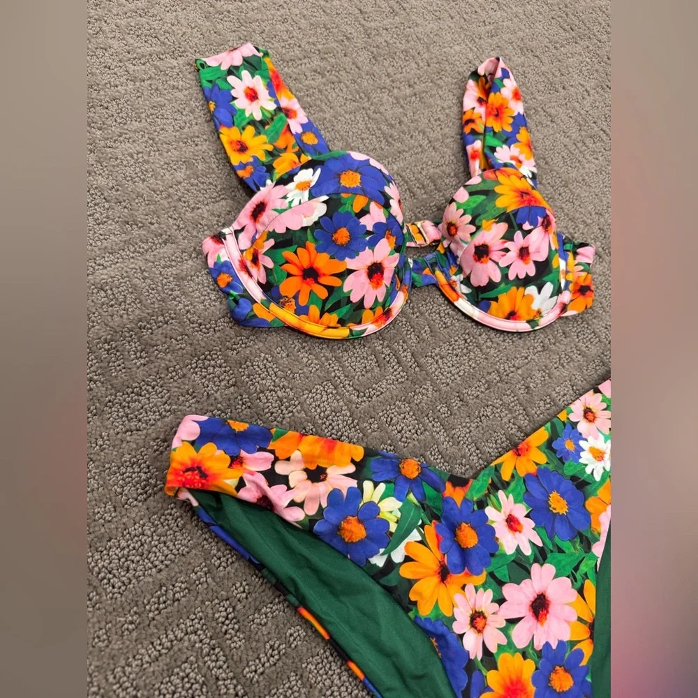 M WeWoreWhat Bikini - Picture 3 of 11